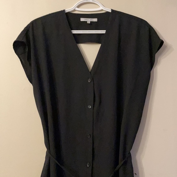 Women’s sleeveless tunic top - Picture 2 of 3